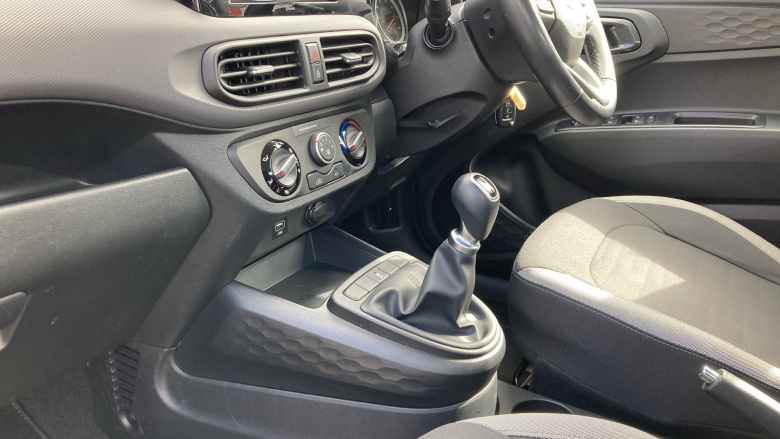 Hyundai i10 1.0 MPi SE Connect 5dr Petrol Hatchback